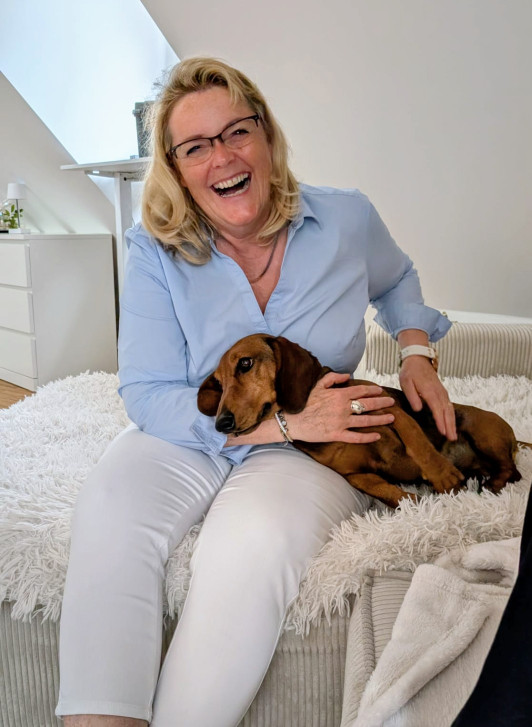 Unser Familienhund Loui muss leider draußen bleiben